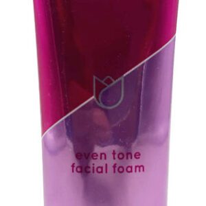 Ponds Flawless RADIANCE Even Tone Glow Face Wash 100gm - Image 1